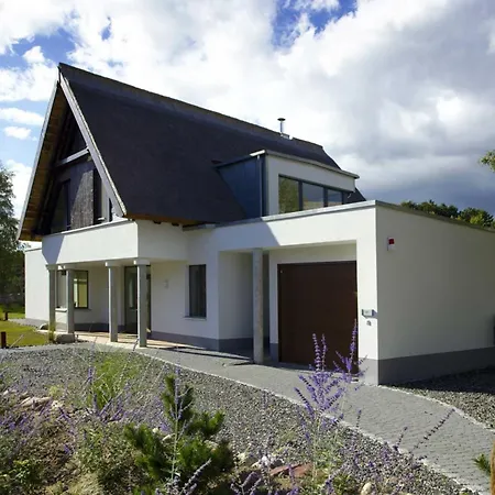 Holiday home Kapitaensweg 17 Karlshagen